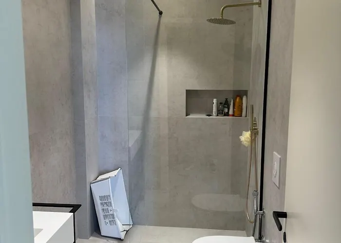 Luxury & Guest House, Coast Daire *