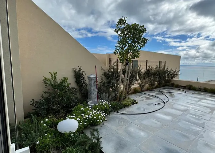Luxury & Guest House, Coast Daire *
