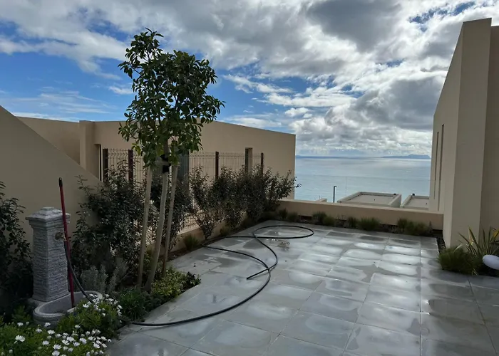 Luxury & Guest House, Coast Daire *