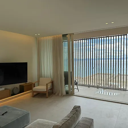 Apartment Luxury & Guest House, Coast Himare