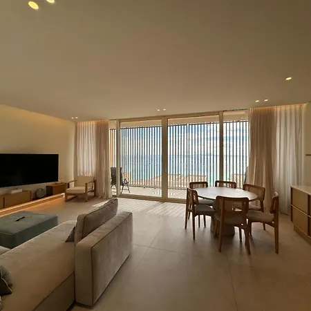 Apartment Luxury & Guest House, Coast Himare
