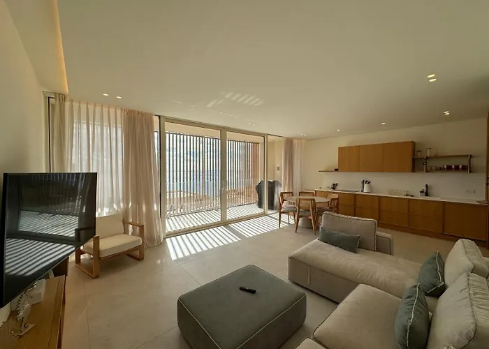 Luxury & Guest House, Coast Himarë